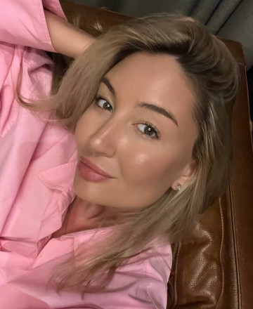 Анна Новоточина